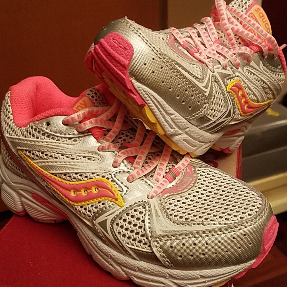 Girl shoes